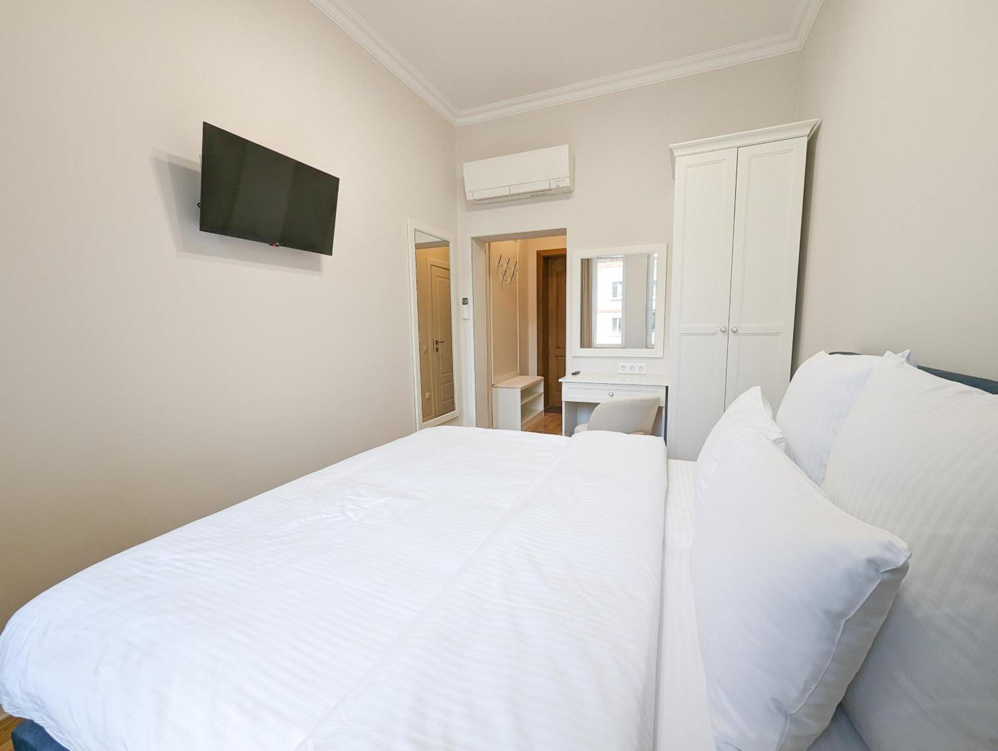 Kyiv Honchara Hotel Quarto foto
